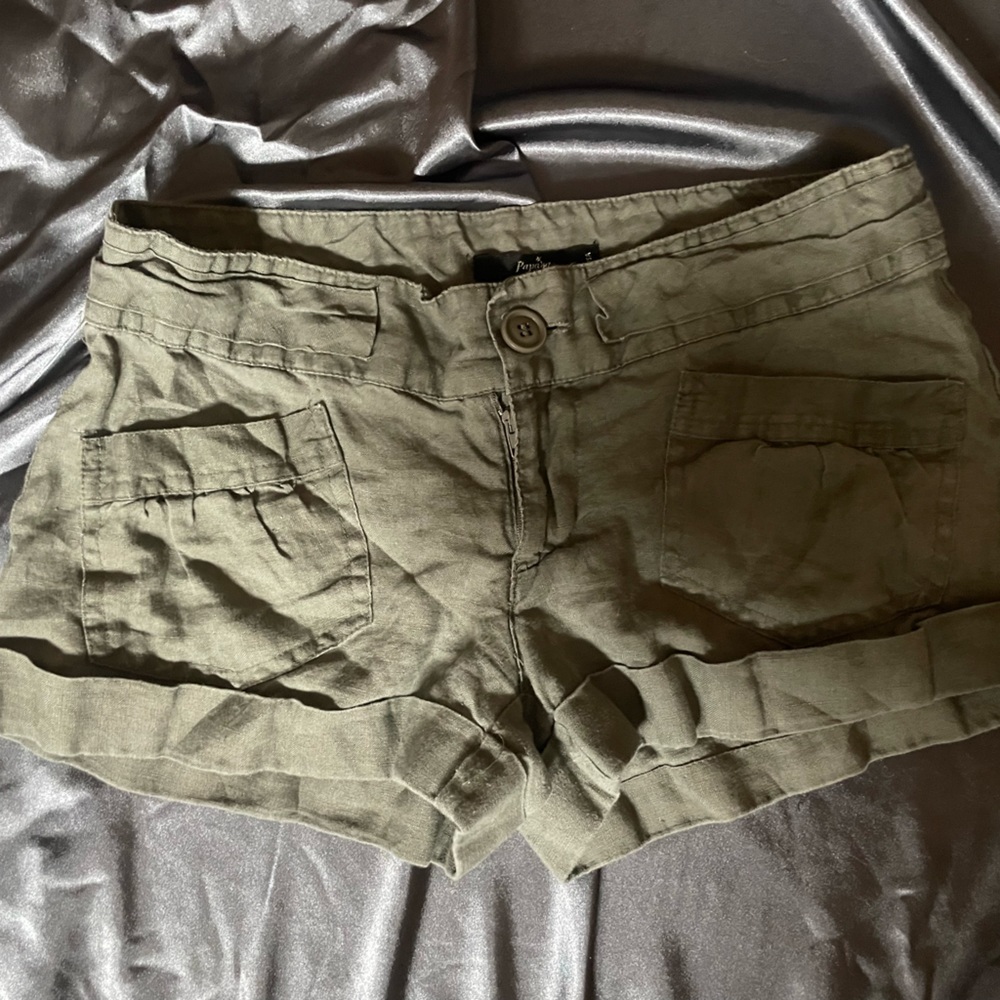 Low-rise mini cargo shorts